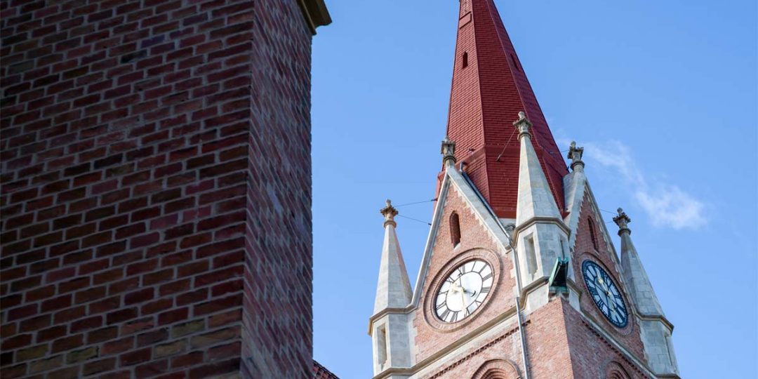Vergoldung der Kirchturmbekrönung