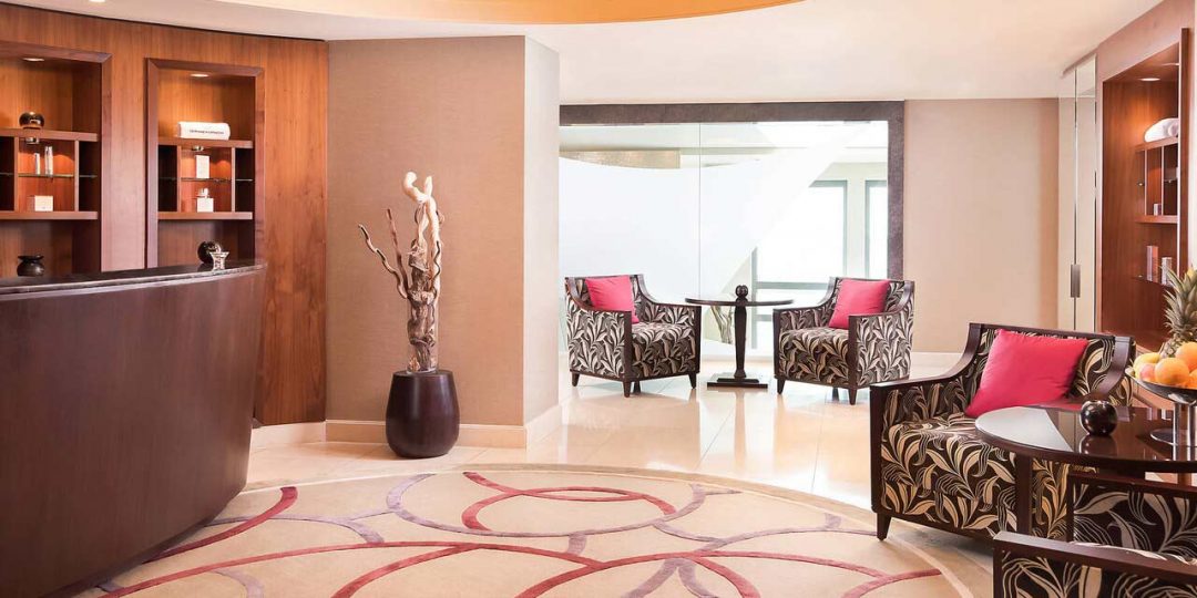 Vergoldung von Deckenfeldern in der Lobby, Spa Rezeption und Suiten
